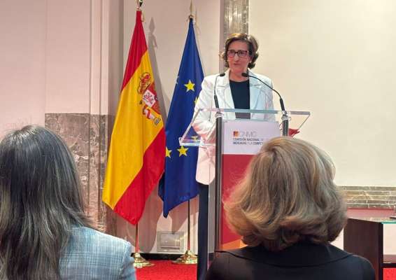 Loreto Corredoira, Chair Cátedra Decoding-i-Disorders, en la CNMC: "El Reglamento sobre ‘influencers’ es un buen paso para que la regulación audiovisual se adapte a los últimos cambios"